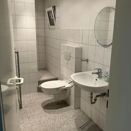 Апартаменты Taunus Wohnen Und Arbeiten Mit Eigener Terrasse Фридрихсдорф